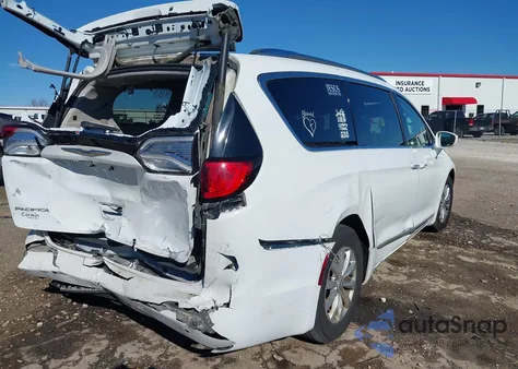 2018 Chrysler Pacifica Touring L from USA, damaged, VIN 2C4RC1BGXJR130650